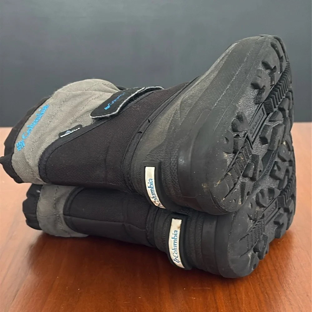Columbia Kids' Powderbug Plus II Boot - Black, Gray, size 7